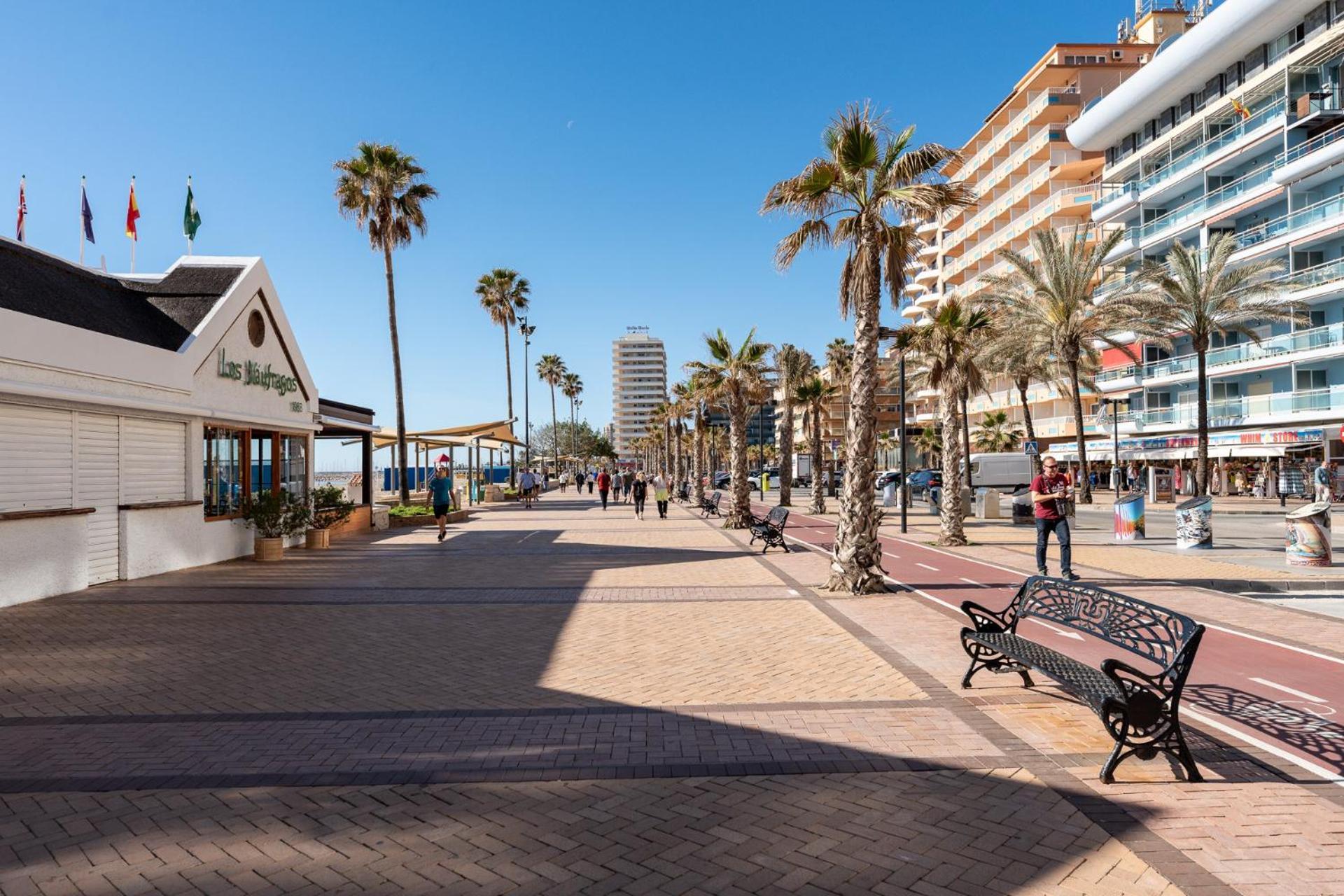 Malagasuite Fuengirola Beach & Sun Extérieur photo